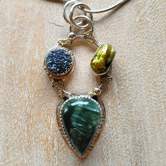 Seraphinite Art Piece Pendant in SOLID 925 Sterling Silver w/ Gold Vermeil - Picture 1 of 15